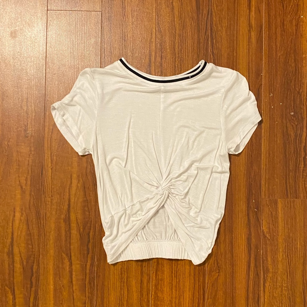 White Basic Crop